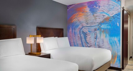 Hilton Americas - Houston Room Type - 2 QUEEN BEDS EXECUTIVE FLR