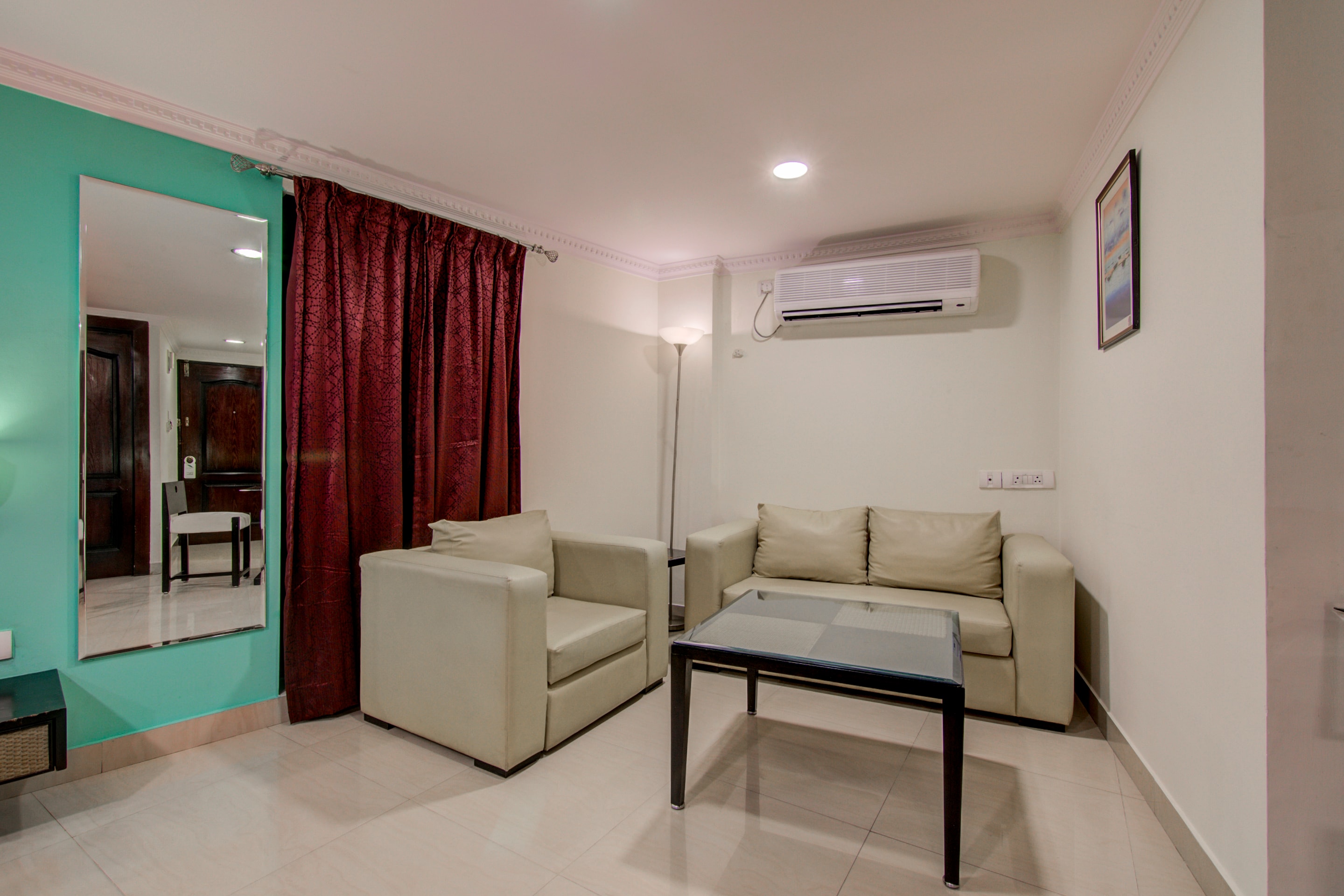 Shilton Suites | Bed & Breakfast - Tap to explore photos
