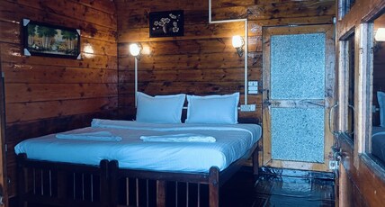 Lira Beach Cottages Room Type - Deluxe Room Balcony
