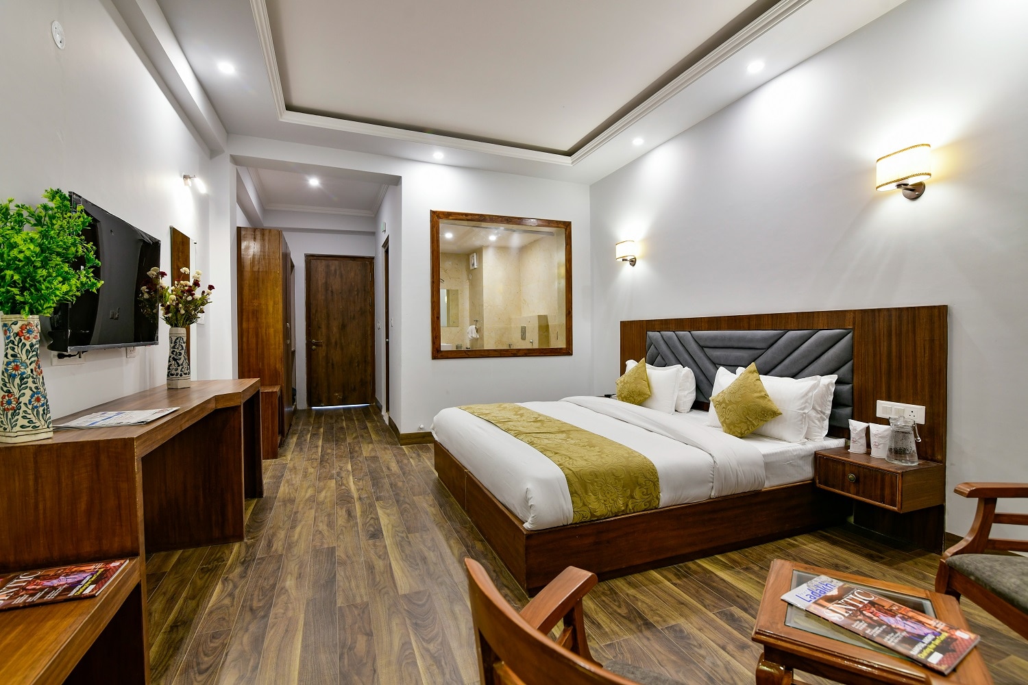 Hotel Zypher Ladakh - Tap to explore photos