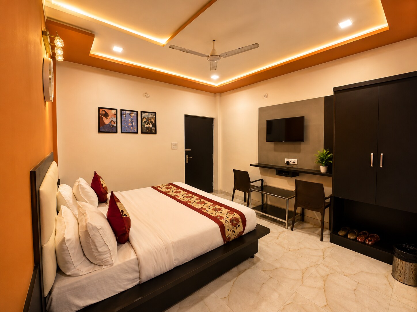Hotel Aaradhya Residency - Tap to explore photos