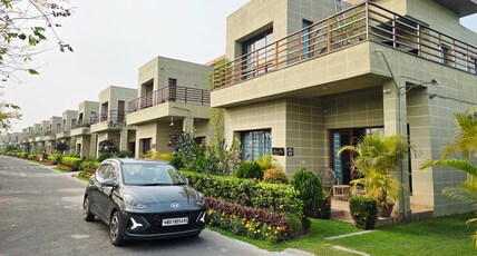 MeerahMahal || Entire Luxurious Aqua Golf Villa -32 Room Type - MeerahMahal || Entire Luxurious Aqua Golf Villa -32