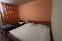 Hotel Shiv Ganga