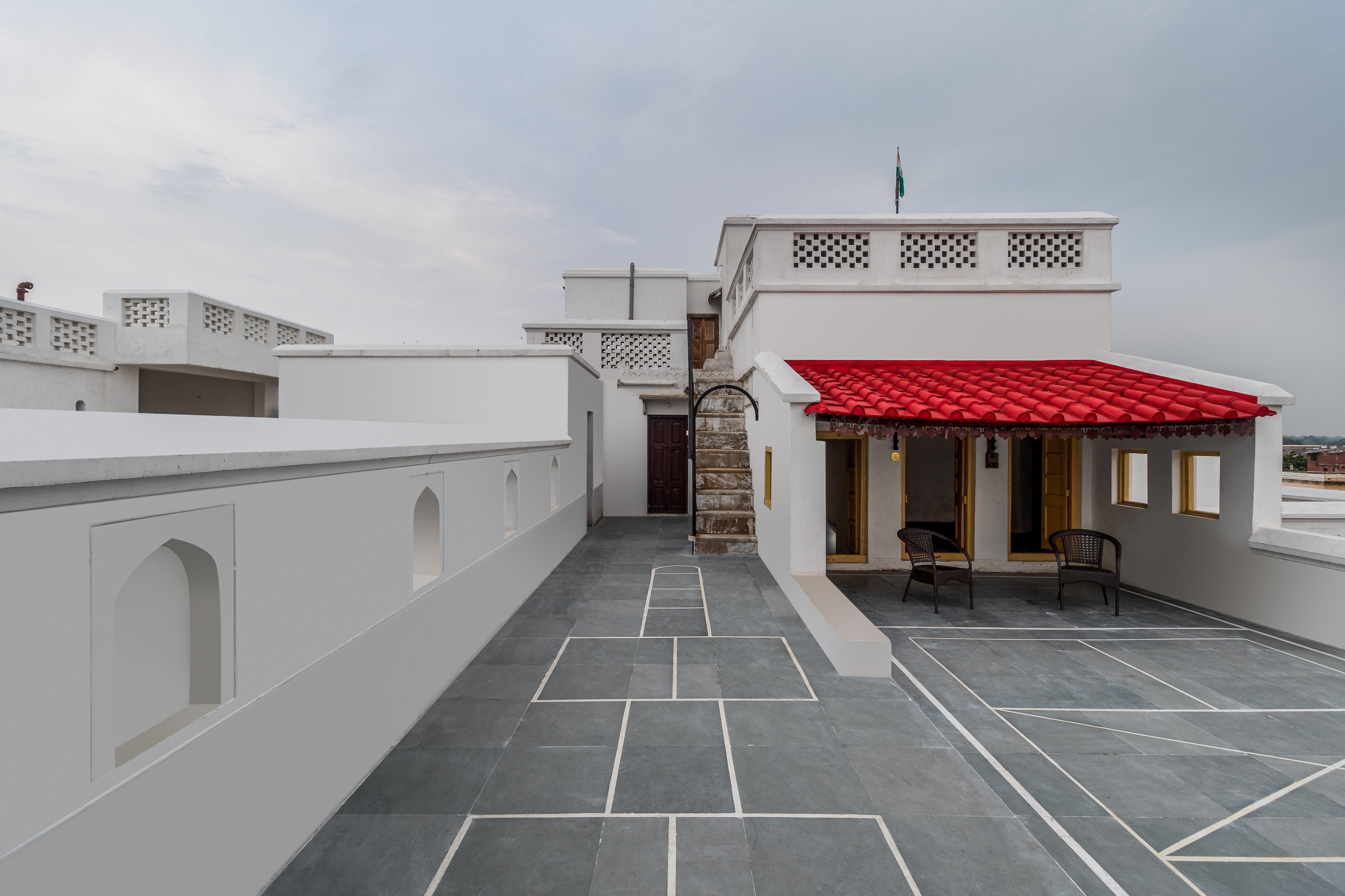 WelcomHeritage Badi Kothi - Tap to explore photos