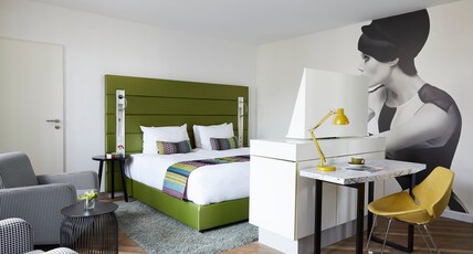 Hotel Indigo - Dusseldorf - Victoriaplatz Room Type - 1 King Bed Standard Accessible City View Hotel Indigo - Dusseldorf - Victoriaplatz Room Type - 1 King Bed Standard Accessible City View