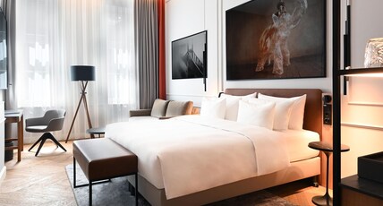 Radisson Collection Hotel, Basilica Budapest Room Type - Collection Premium Room Basilica view