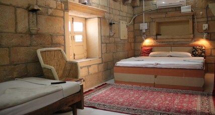 Hotel Paradise (Inside Fort) Room Type - Standard AC Room