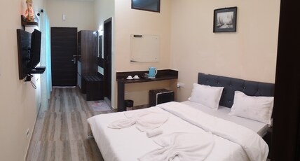 Whistling Wind Resort Room Type - Premium Cottage Room