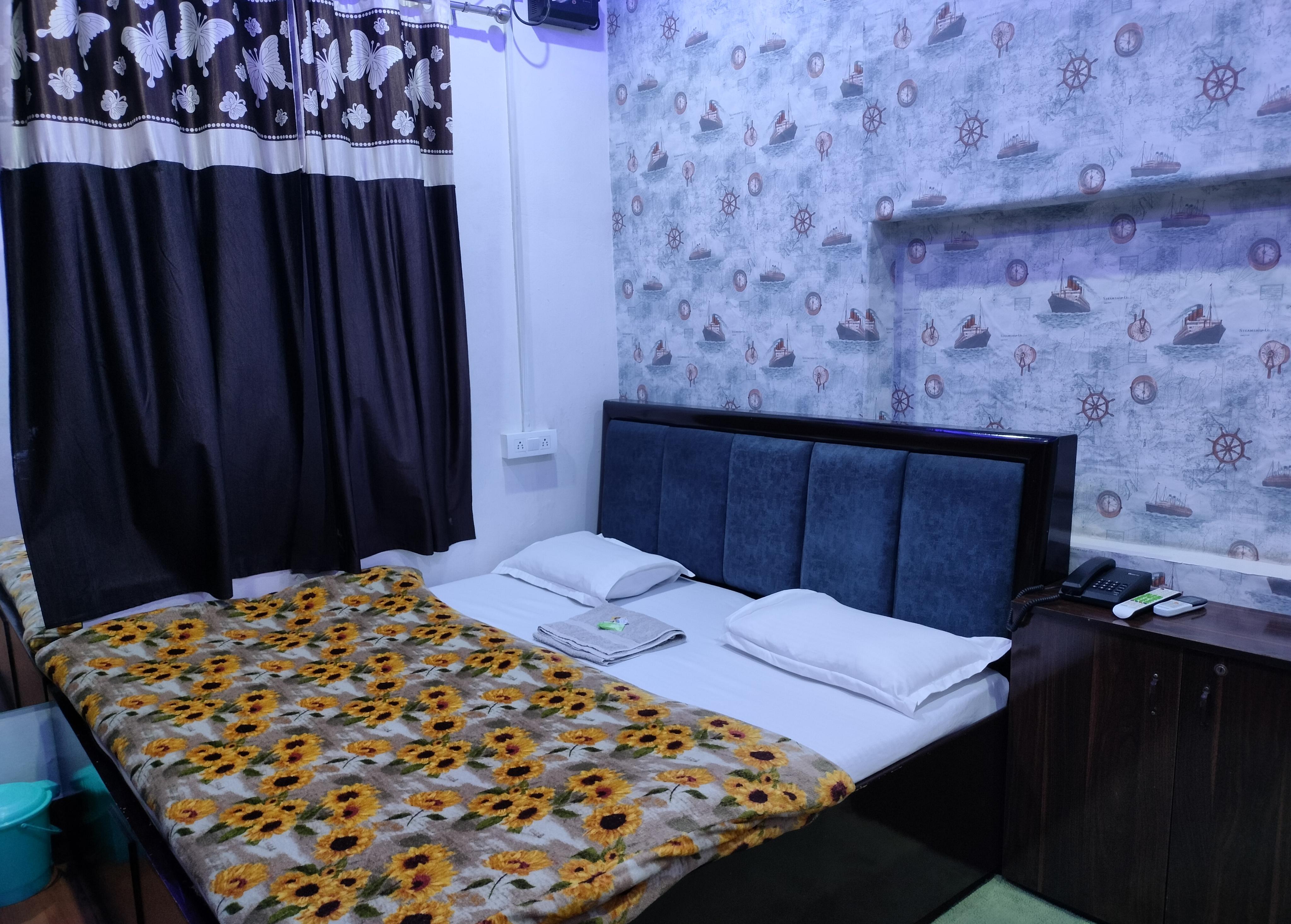 Kishan Home Stay - Tap to explore photos