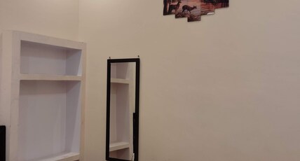 Om Palace Home Stay Room Type - Bedroom 203 Economical