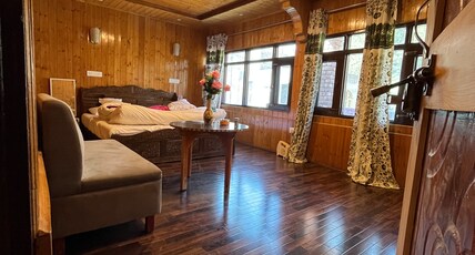 Sheraz  Guest House Room Type - Room 101