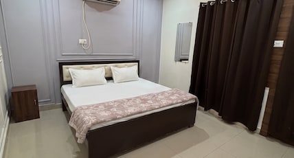 Harman Guest House Room Type - Deluxe Room with Air Conditioning Harman Guest House Room Type - Deluxe Room with Air Conditioning