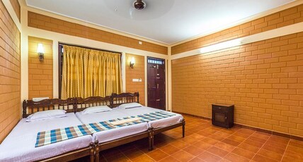 Dazzle Dew Room Type - Deluxe Family Room