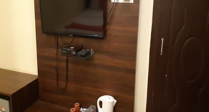 HOTEL DOSHOBHUJA Room Type - Deluxe Twin