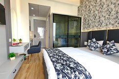 Midpoint Studio Apartment Greater Noida