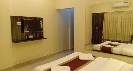 Hotel Deepak Executive Room Type - Deluxe Non AC Room