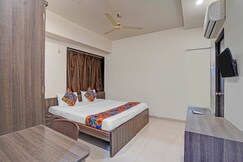 Via Royal Inn I