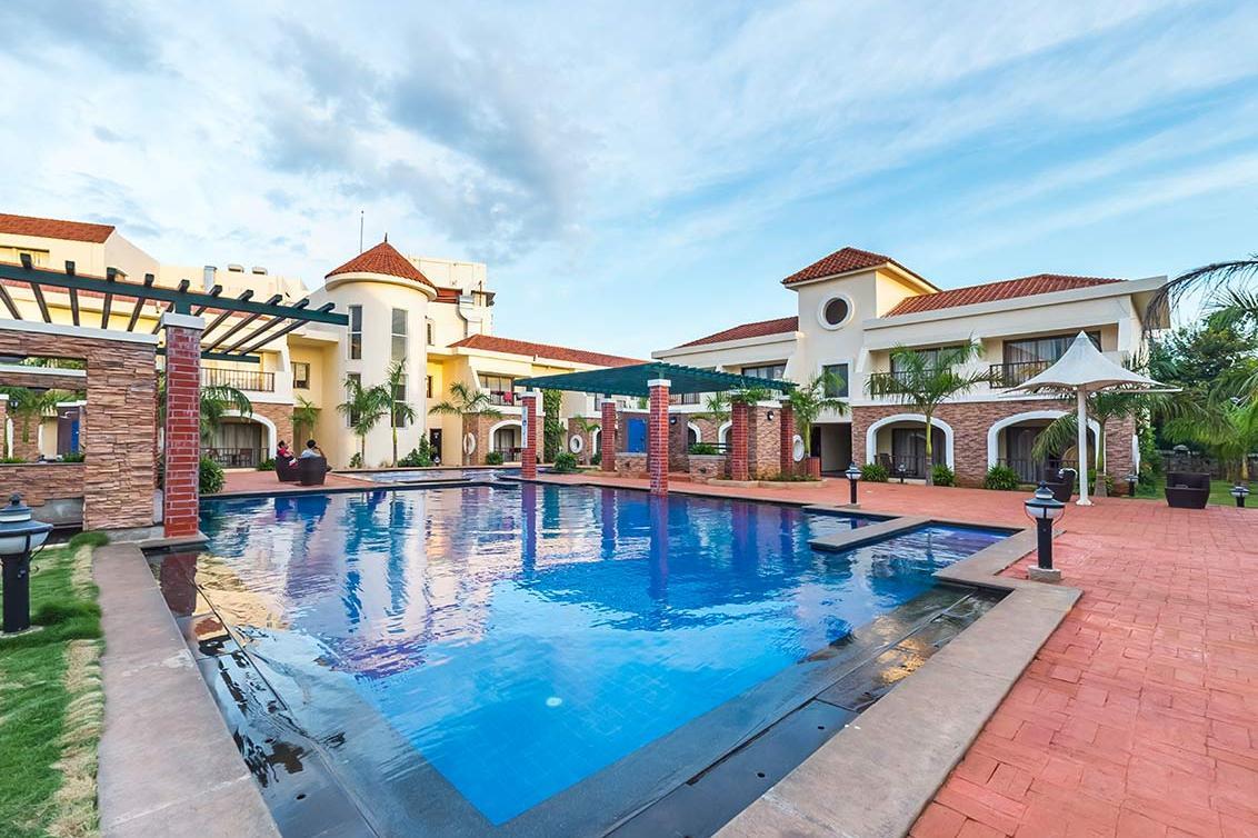 Grand Serenaa Hotel & Resorts - Tap to explore photos