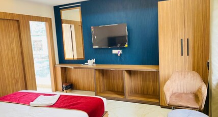 Hotel Ganesha Inn Room Type - Royal Room