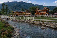 Address of Jade River Resort by Defoy
