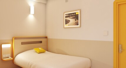 Bloom Hotel - Brookefield Room Type - Standard Queen