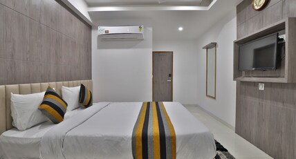 HOTEL  LE GRAND Room Type - PREMIUM  ROOM