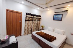 Aura Homestay