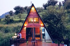 Gadeni Stays | Luxe/Unique Stay