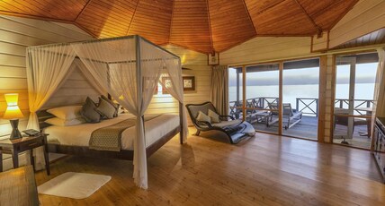 Komandoo Maldives Island Resort Room Type - Ocean Villa with Jetted Tub