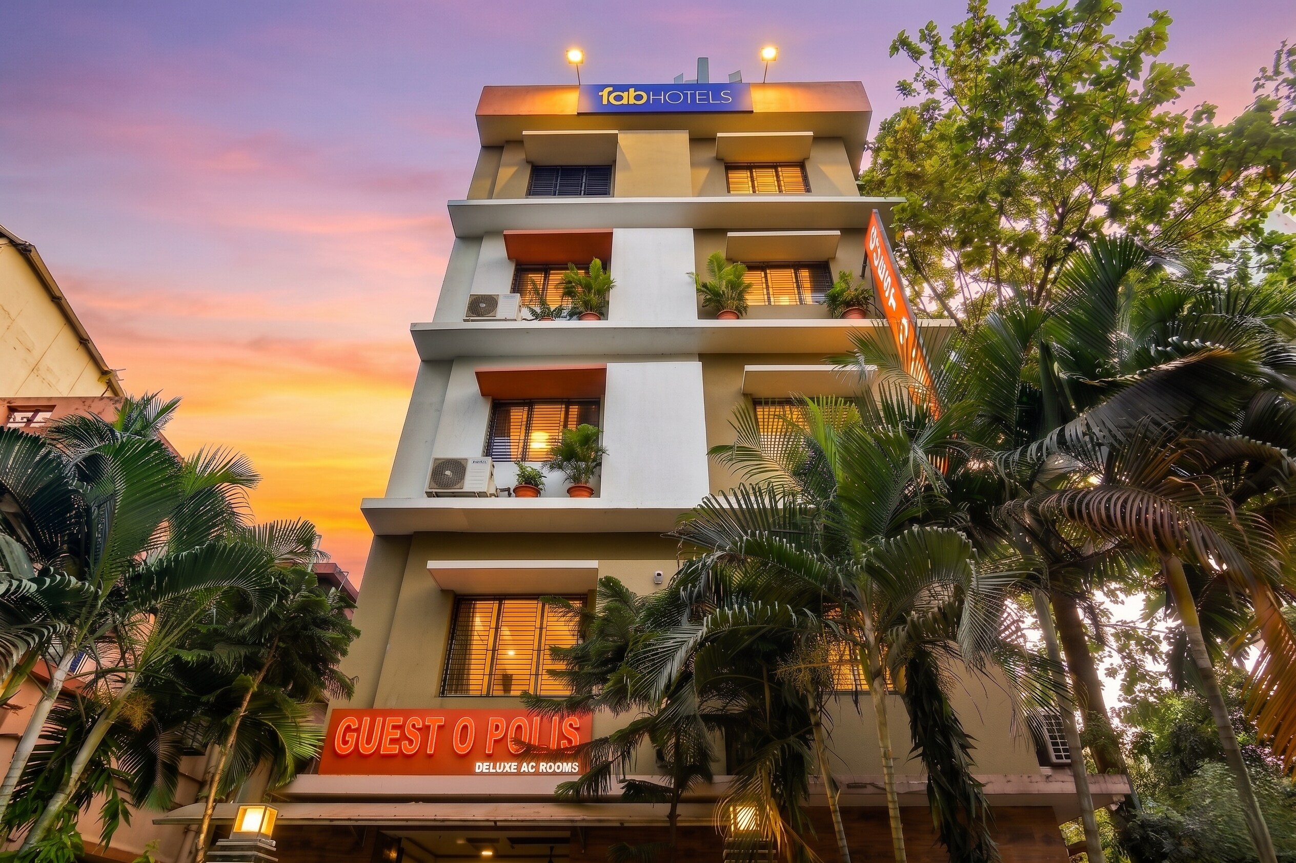 FabHotel Guest O Polis Rajdanga - Tap to explore photos