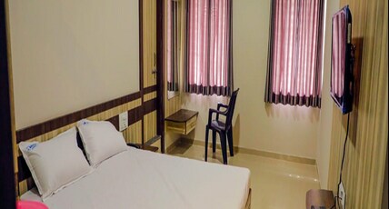 Arush Lodge Jamkhandi Room Type - Suite Room 