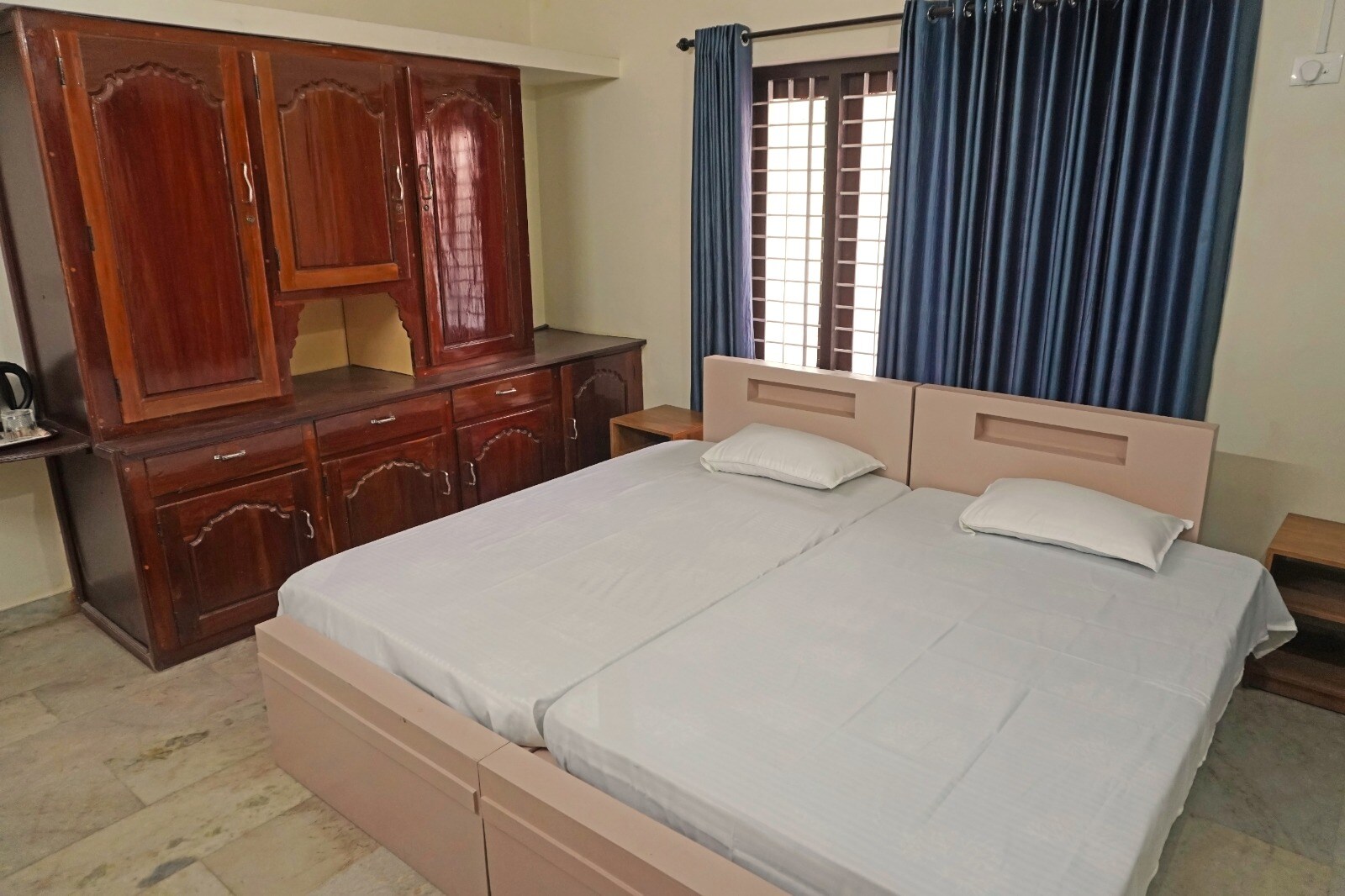 PRASANTHI INN Kollam - Tap to explore photos