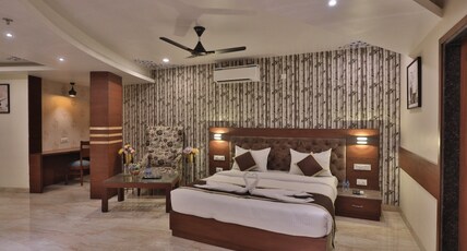 Hotel Candle Wood Room Type - THE CANDLE WOOD FAMILY SUITE