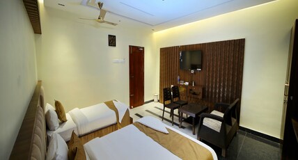 SUTHANTHIRA STAY INN Room Type - Triple Suite Room AC