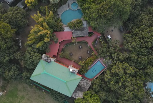HR Dukes Den Resort
