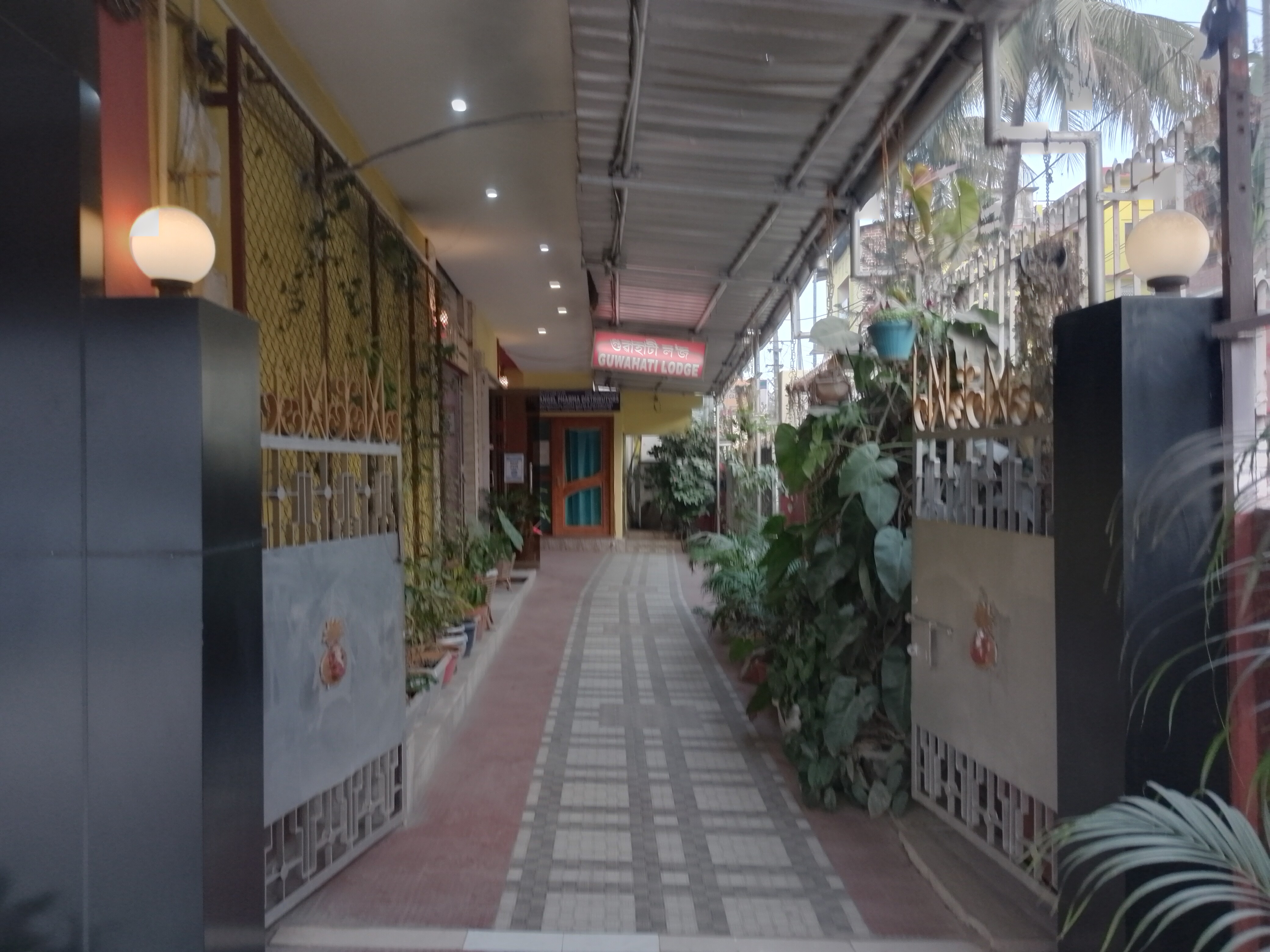 Guwahati lodge - Tap to explore photos