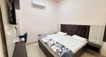 Mehtab guest house Room Type - Cozy bedroom