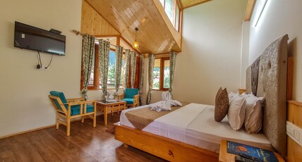 The Himalayan Primula Room Type - Luxury Room with Balcony and Mountain View