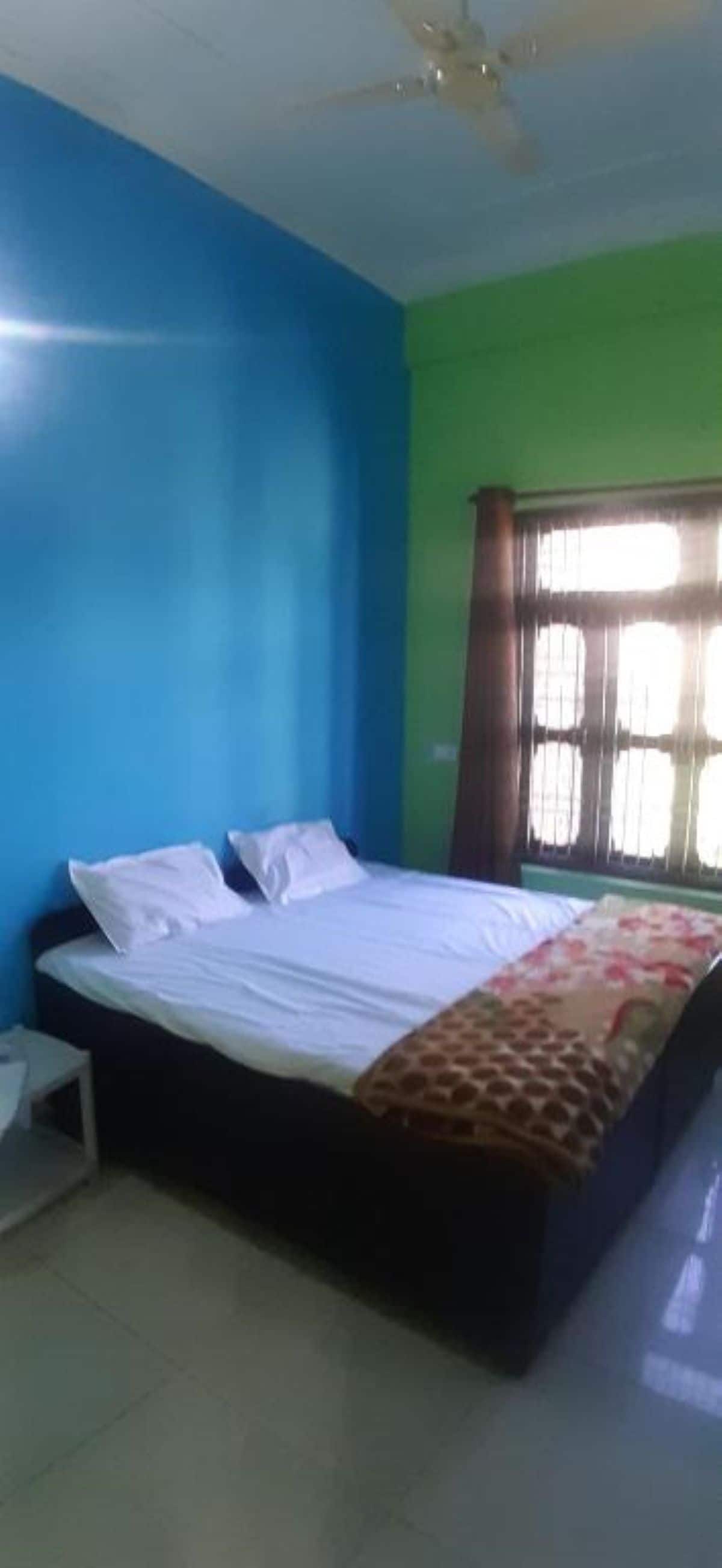 Aasra Guest House - Tap to explore photos