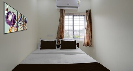 Hotel O The Dream Inn Room Type - Classic