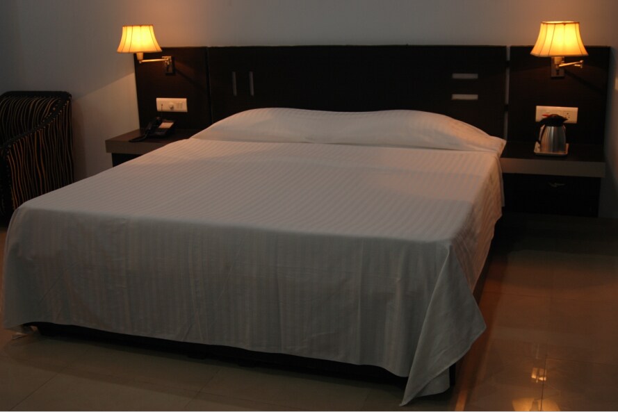 Mezbaan Regency - Tap to explore photos