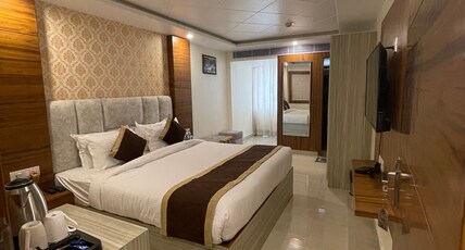 HOTEL HIMALAYAN REGENCY Room Type - Luxury Room