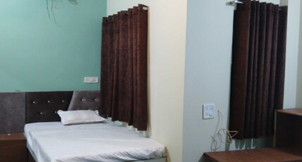 Gauri shankar hotal Room Type - Family room 3 nd
