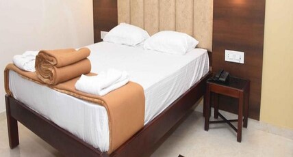 INSPIRA AURA Room Type - Deluxe AC Room