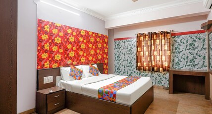FabHotel Blue Inn Apartments Room Type - Deluxe Room