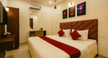 Hotel Paradise Stays | 200m from Golden Temple Room Type - Deluxe Double Room