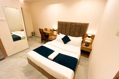 Hotel Grand Executive