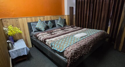 HIMALAYAN MEADOWS Room Type - Non View Standard Room