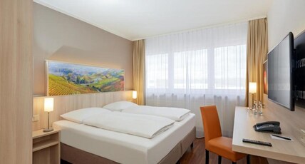 Sunday Hotel Stuttgart Herrenberg Room Type - Standard double room