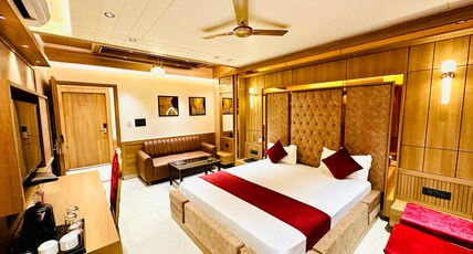 Hotel Safari Room Type - Premium Room